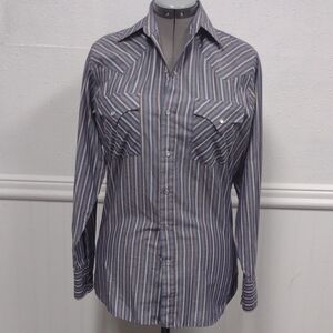 Ely Cattleman Men's Blue and Gray Striped Button Down Shirt